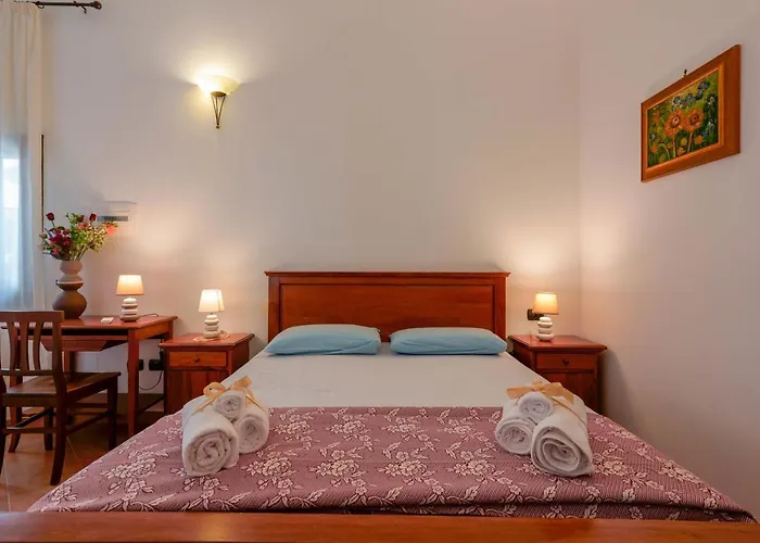 Фото Bed And Breakfast Cairoli Exclusive Room Сан-Пьетро-Вернотико