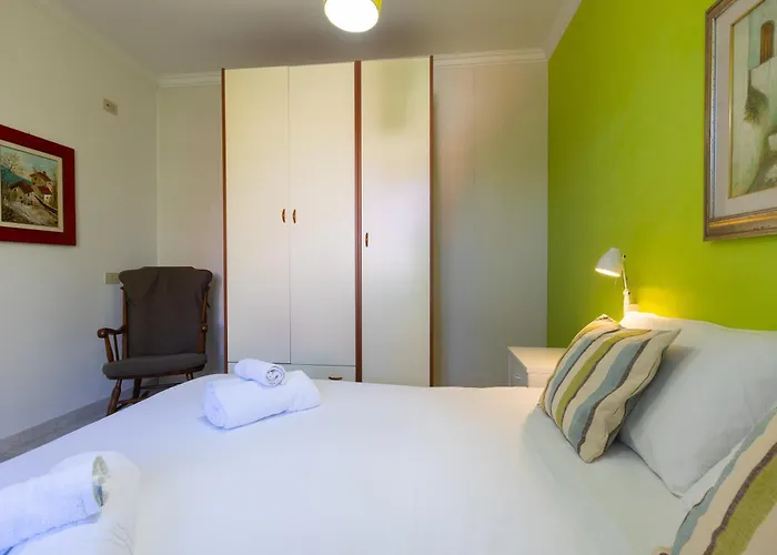 Villa Vacanze Paradiso - Oasi Di Tranquillita Con Piscina E Giardino A 10 Min Dal Mare Neviano photo