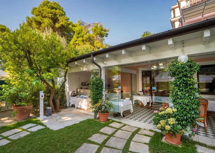 Park Hotel Villa Maria San Menaio photo