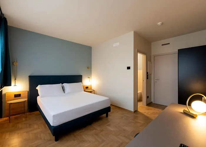Cristal Palace Hotel Andria photo