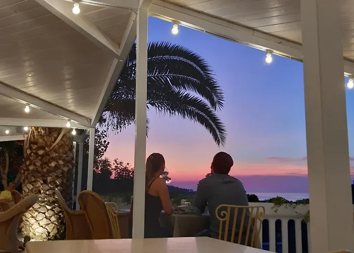 פסקיצ'י La Locanda Della Castellana Adults Only תמונה