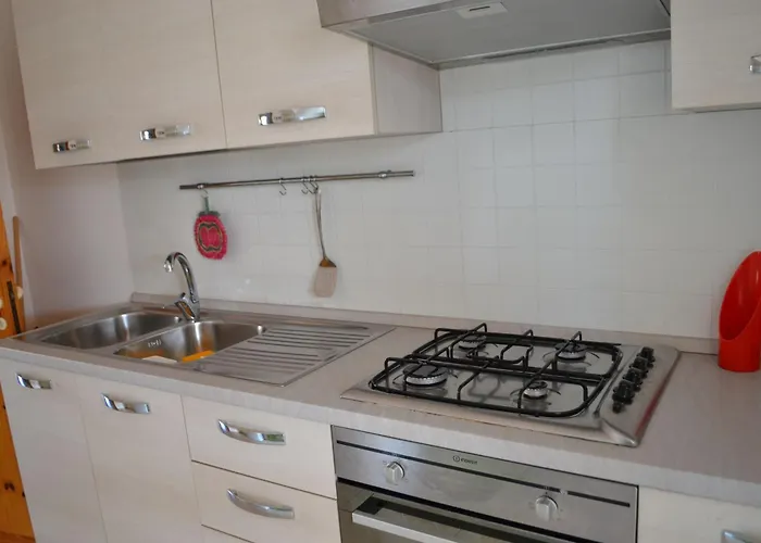 Villetta Vicino Spiaggia 5 Pax San Foca photo